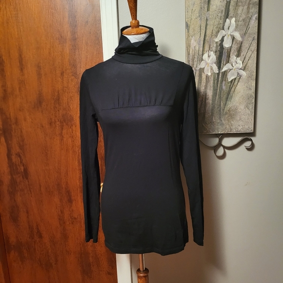 CAbi 793 Black Knit Top Turtleneck Long Sleeves Medium
